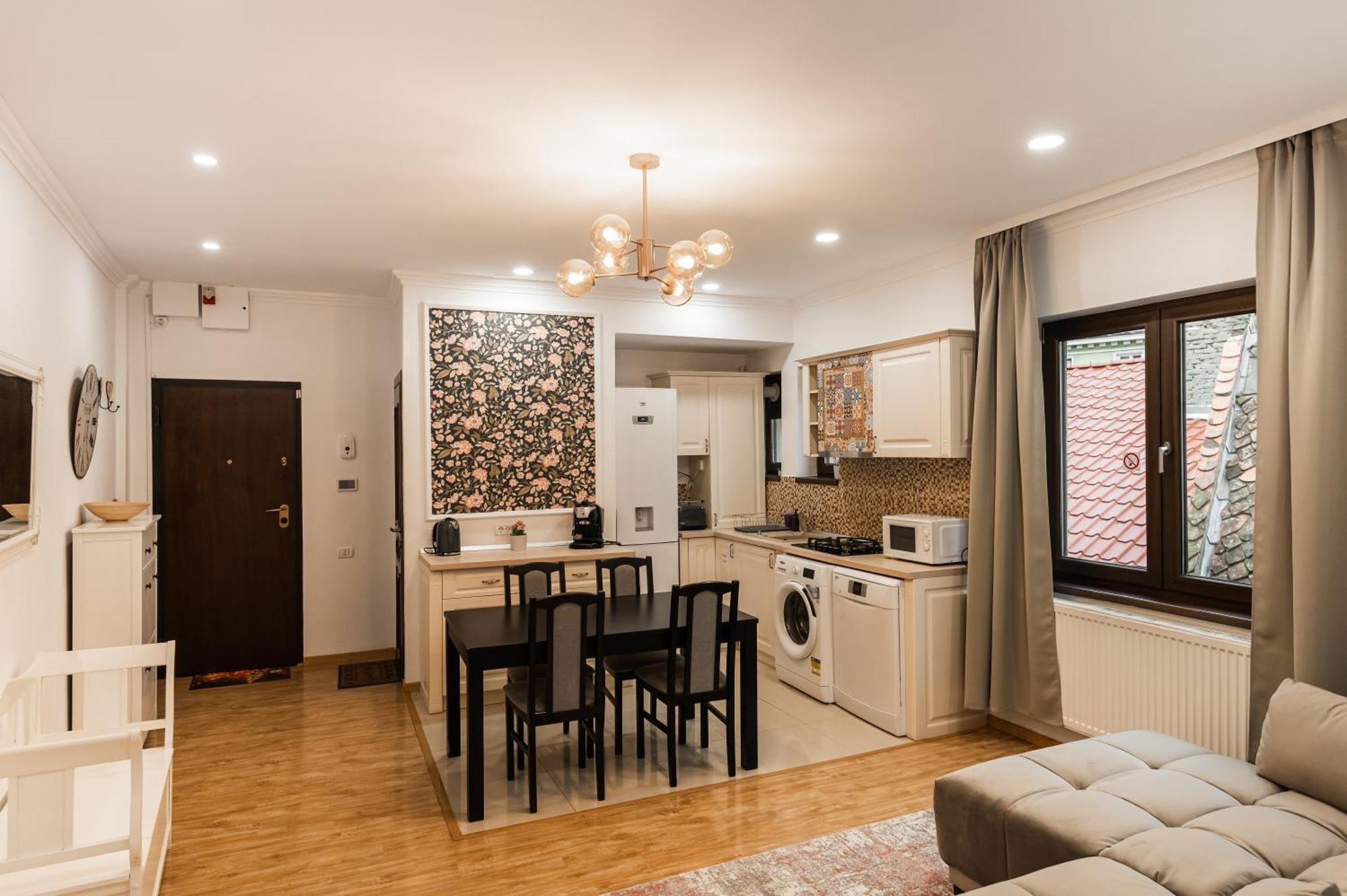 Apollonia Estate Old Town Big And Luxurious Apartment Brașov